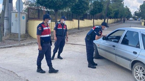 Jandarmadan okul önlerinde sıkı denetim