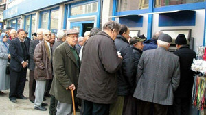 Memur ve emeklinin 3600’ü seçime yetişecek