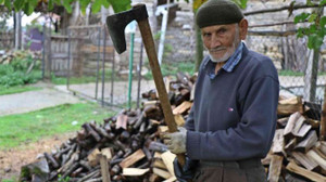 96’lık delikanlı kışa hazırlanıyor