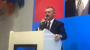 Büyükakın’dan İmamoğlu göndermesi! “Bu otobüsler itmeden gidiyor!”
