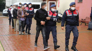 Kablo hırsızları suçüstü yakalandı