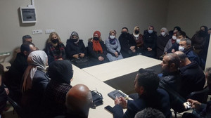 AKP İzmit, aynı anda 102 mahallede toplandı