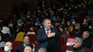 Meclis üyesi muhalefetten AKP’ye geçti
