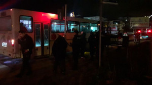 Takım otobüsüne taşlı saldırı