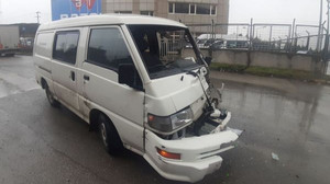 Halk otobüsü ile minibüs çarpıştı: 1 yaralı