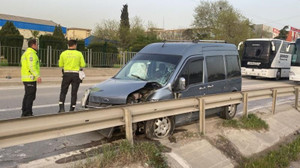Bariyerlere çarptı
