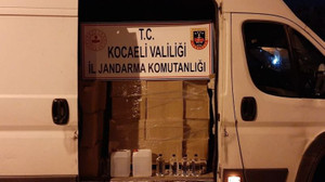 Yüzlerce litre bandrolsüz etil alkol ele geçirildi!