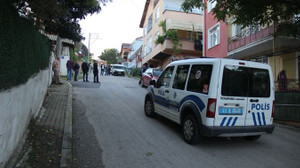 Sokak ortasında silahlı bıçaklı kavga: 1 ölü, 3 yaralı