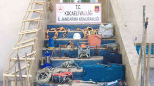 Tarihi eser bulmak için kaçak kazı yapan 8 şahsa jandarma şoku