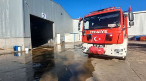 Gebze'deki fabrikada korkutan yangın!