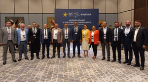 İYİ Parti Kocaeli Akşener’le toplantıya gitti