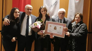 Akar'ın kızı evleniyor!