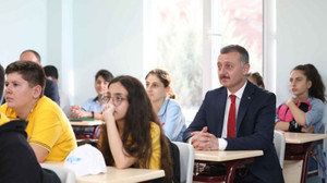 Büyükakın öğrencilere mesaj gönderdi