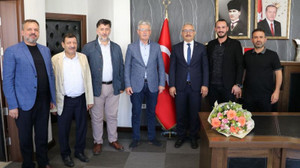 AKP ilk ders öncesi Akmenşen’i ziyaret etti