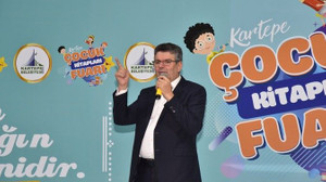 Yazar Alişan Kapaklıyaka Kartepe'de!