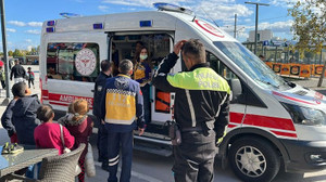 Park ettiği araç ambulansa geçit vermedi, sürücü bin pişman