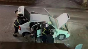 Seyir halindeki otomobilde yangın çıktı
