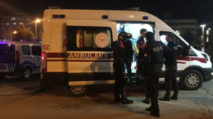 Taksi durağı önünde bıçaklı saldırı!