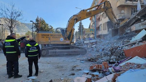 Başkan Sezer'den deprem bölgesine yardım faaliyetleri açıklaması!