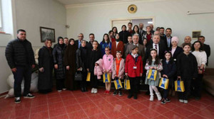 Yarışmada dereceye giren öğrencilere Başkan Aygün’den ödül