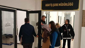 80 bin TL değerinde ziynet ve para çaldılar