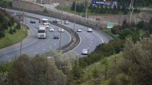 TEM Otoyolu Kocaeli geçişinde bayram trafiği akıcı seyrediyor