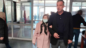 85 Yaşındaki Avşaroğlu vatandaşlık görevini yerine getirdi