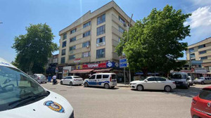 4. kattan düştü, yaralı kurtuldu