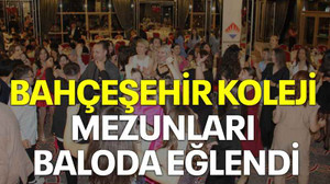 Bahçeşehir Koleji mezunları baloda eğlendi