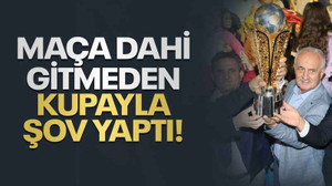 Belediye başkanı, maçına dahi gitmediği takımın kupasıyla şov yaptı!