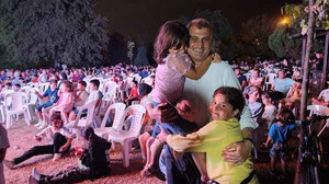 Açık hava sinemaları çocuklara eğlenceli bir akşam yaşattı