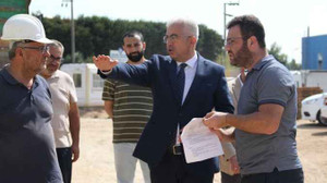 Gündoğdu, Gebze'deki yeni hal binasını inceledi