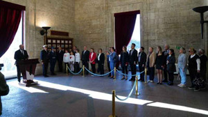 KYÖD Anıtkabir’de “Devrimlerinin askeriyiz”