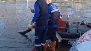 Sular altında kalan otoparka İSU'dan anında müdahale
