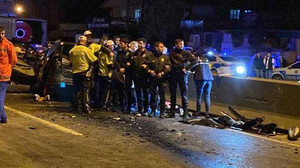 Hamile kadını ve bir çocuğu hayattan koparan kaza kamerada