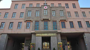 MSB açıkladı: Türkiye’den Suriye'ye geçmeye çalışan 5 kişi yakalandı!