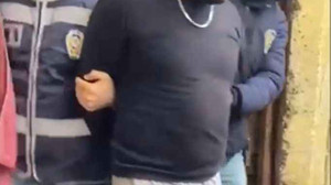 Firari zanlı, suç evindeki tünelde saklanırken bulundu