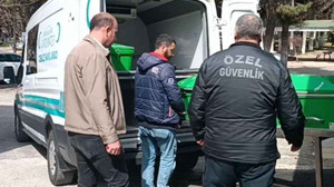 İki oğlunun bıçaklı saldırısına uğrayan babadan acı haber