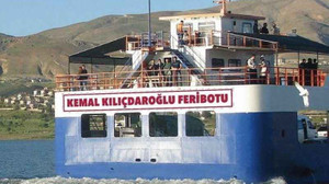 Belediye AKP'ye geçti, feribottan 'Kemal Kılıçdaroğlu' ismi kaldırıldı