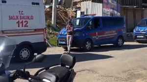 Kocaeli'de hafif ticari araç su kanalına uçtu: 1 yaralı
