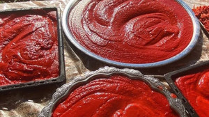 Salçada küf mü oluştu? İşte salçada oluşan küfü jilet gibi sökmenizi sağlayacak tüyo