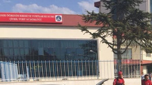 Denizli'de KYK yurdunda onlarca öğrenci yemekten zehirlendi!