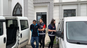 Evden 300 bin TL'lik hırsızlığa karışan 3 şüpheli yakalandı