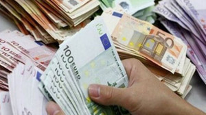 O illerde çalışan annelere 325 euro destek