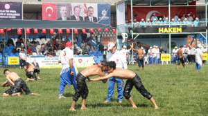 Kocaeli'de 1.700’ün üzerinde güreşçi er meydanına çıkıyor