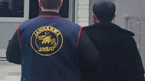 Düzce’de kastan adam öldürme suçundan aranıyordu, yakalandı