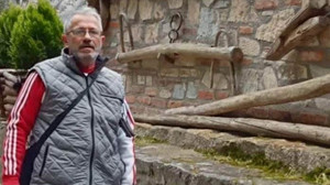 Erdal Erguvan vefat etti