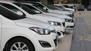Otomobil piyasasında reel fiyatlarda düşüş sürüyor