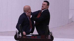 Özgür Özel "Alpay Özalan denilen organizma..."