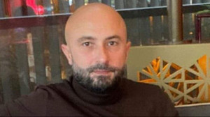 Genç galerici denizde kalbine yenildi